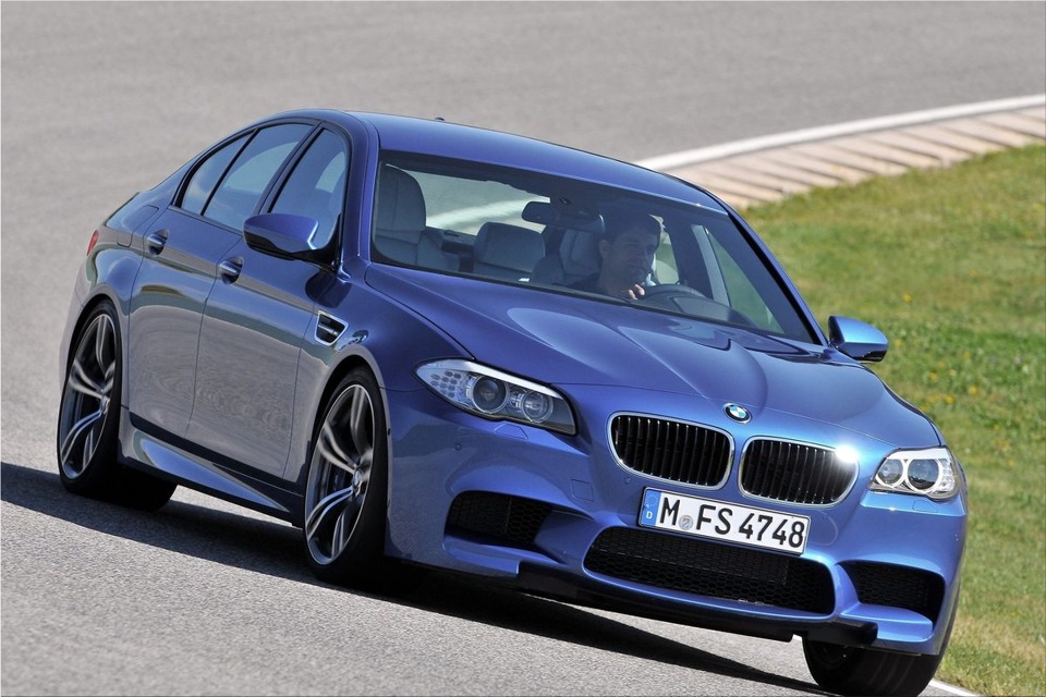 Витрата палива та експлуатація BMW ///M5 4
