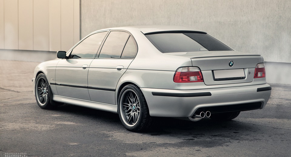 Штатний вихлоп BMW Е39 ///М5 - бути або змінити, ось у чому питання?!) 1
