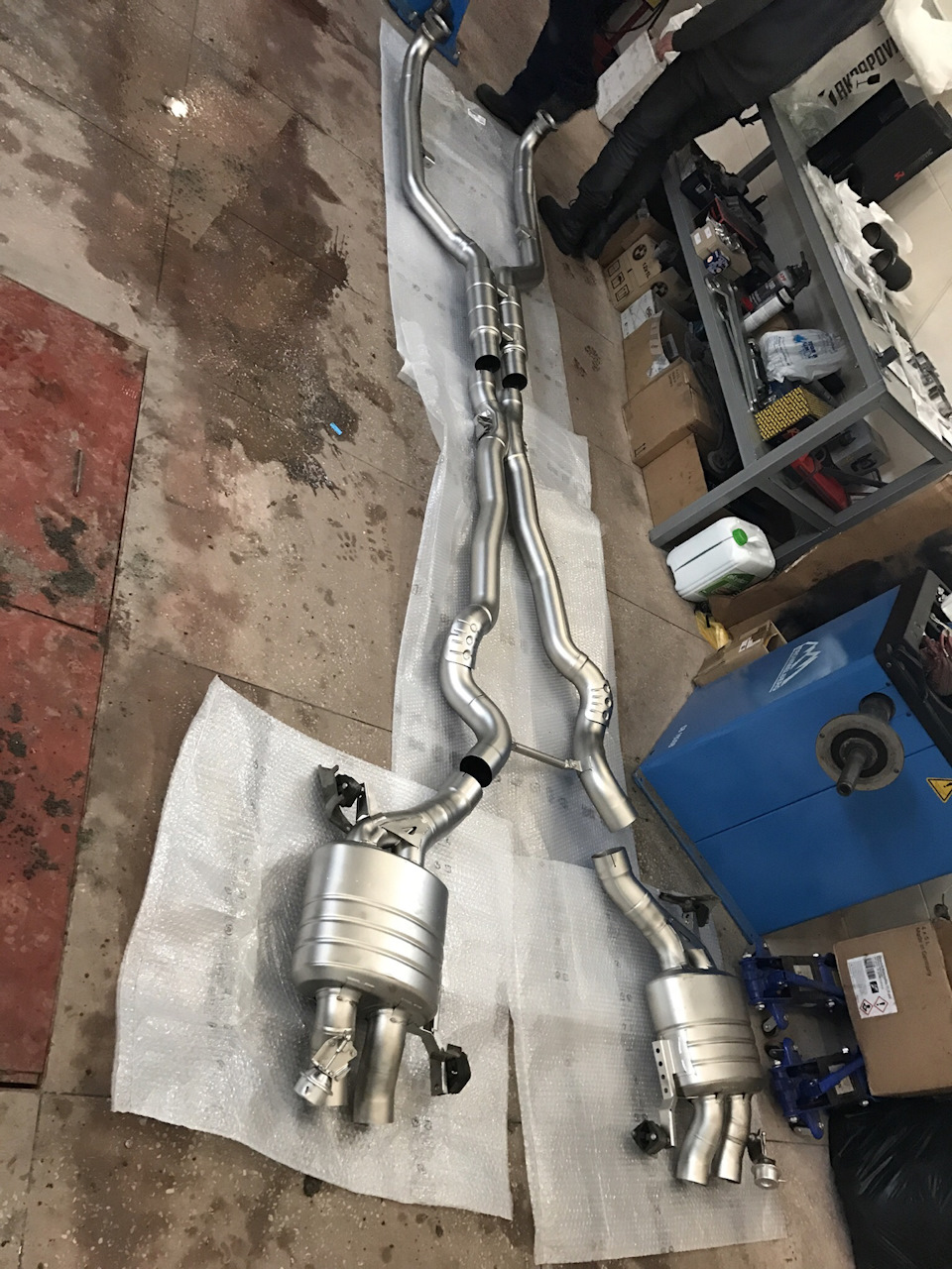 Akrapovic 4