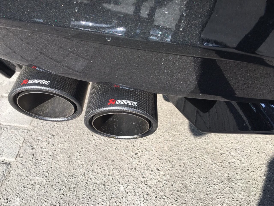 AKRAPOVIC Evolution Line (Titanium) 3