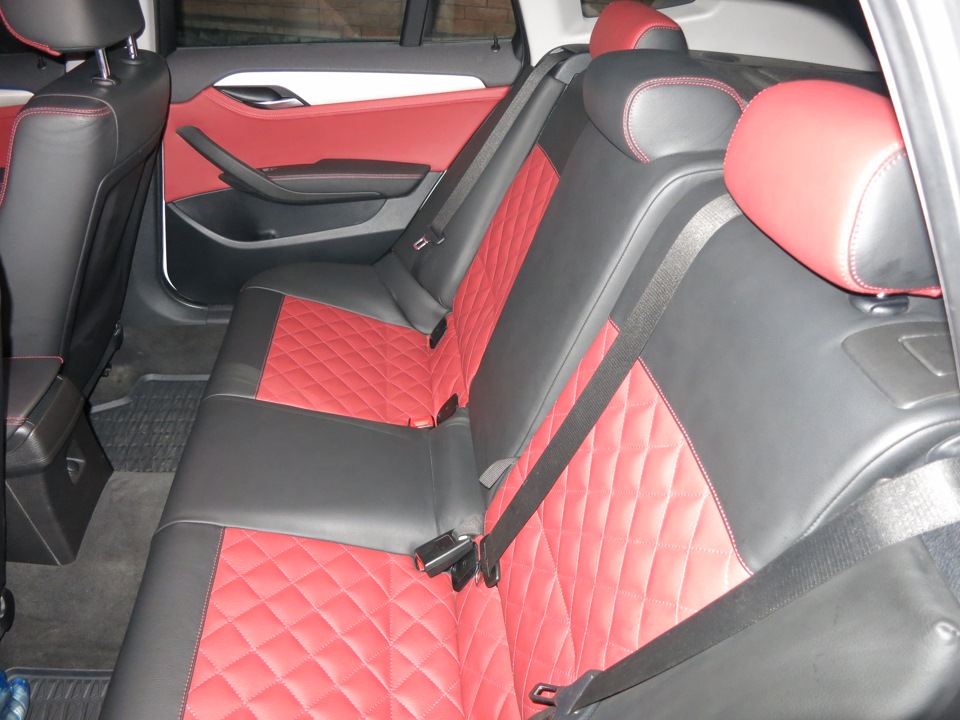 Перетяжка салону BMW X1 4