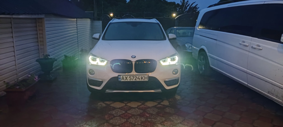 Фари рестайл BMW X1 2