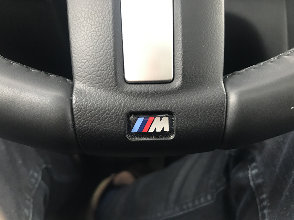 Заміна рідного керма на ///M 3
