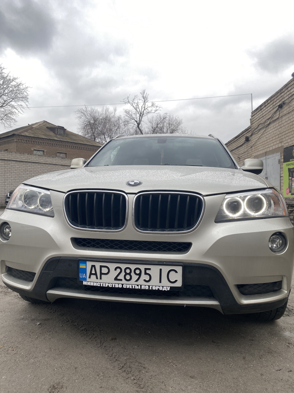 М перформанс решетка 1