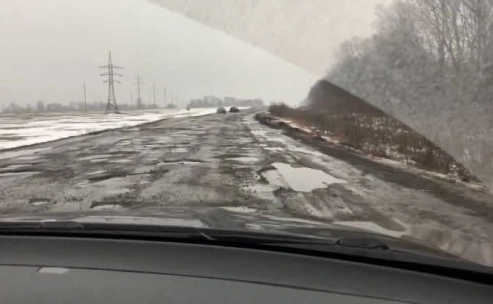 Хруст при повороті