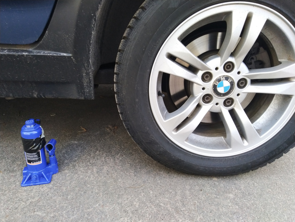 Епопея з домкратом BMW e83 1