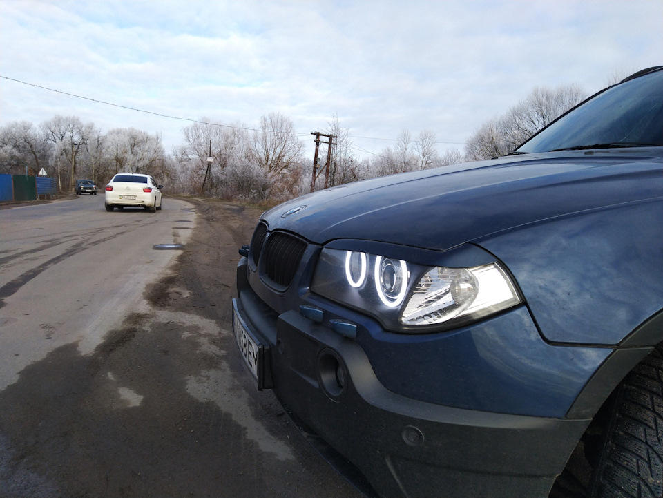 Потік передній аморт і лопнула пружина BMW e83 1