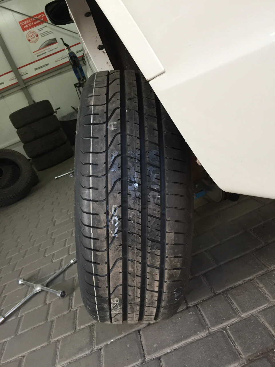 Pirelli Pzero 245/45 R19