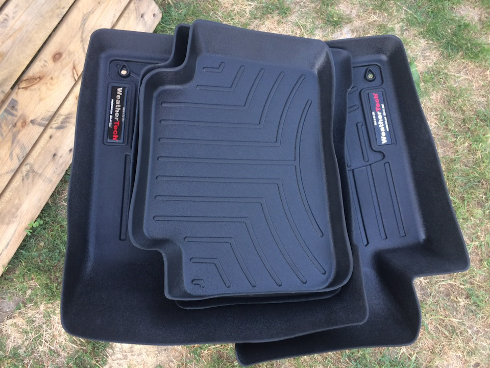 Килими на зиму WeatherTech 3