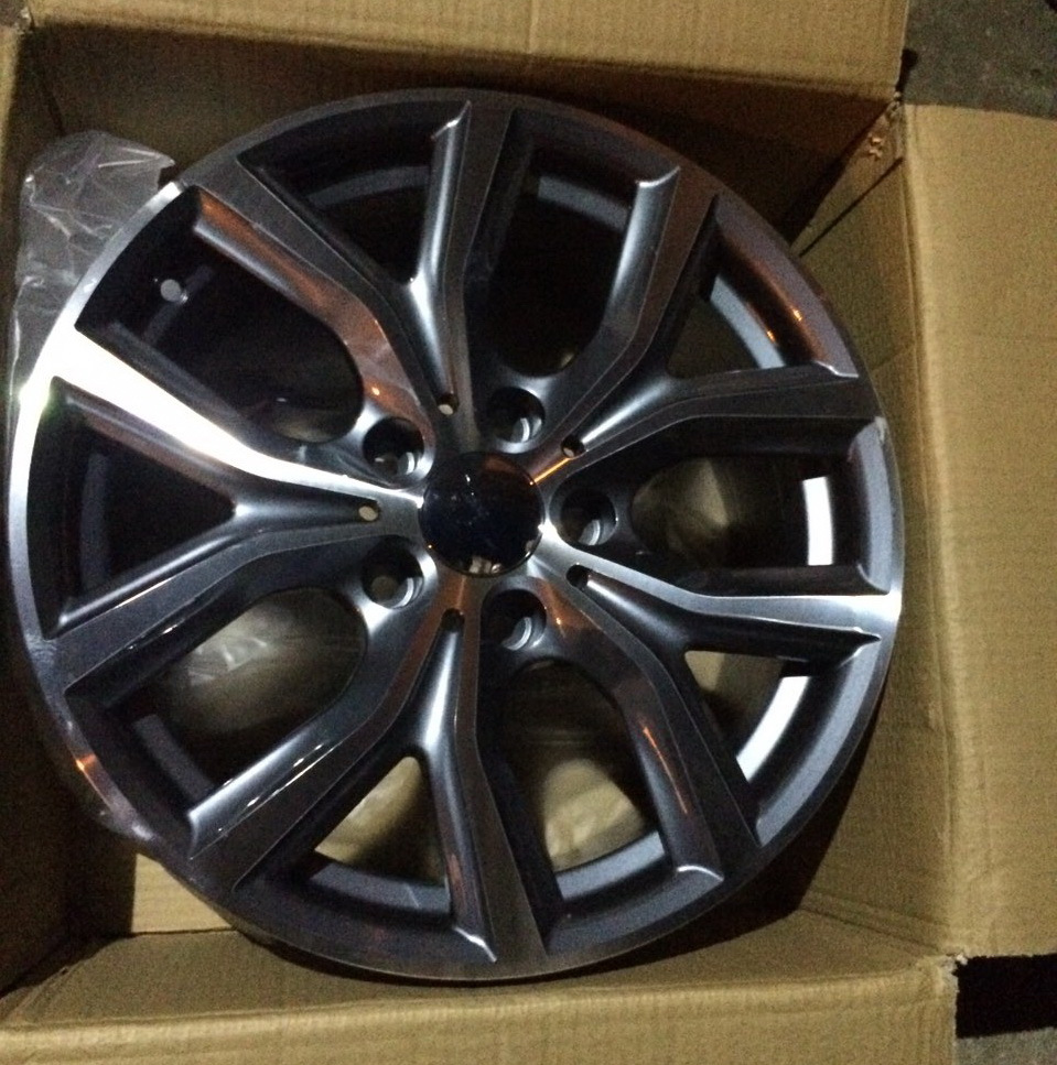 Диски на 17: ZF-FE129 7.5*17 5*120.0 ET32 DIA72.6 2