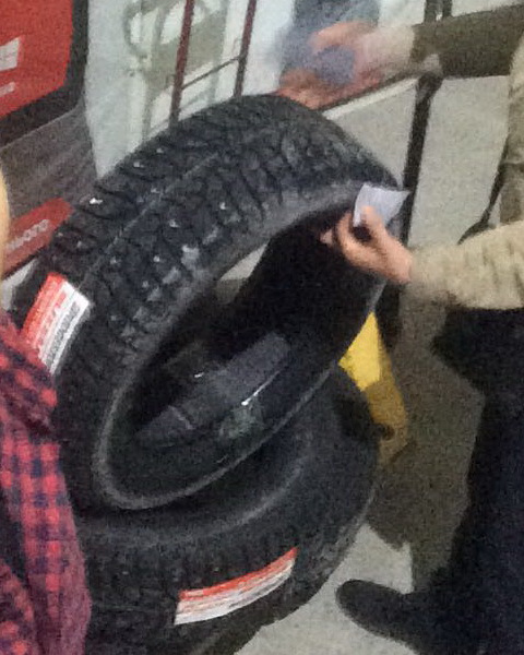 Шини на зиму Bridgestone Blizzak Spike-02 SUV 225/60 R17 103XL 2