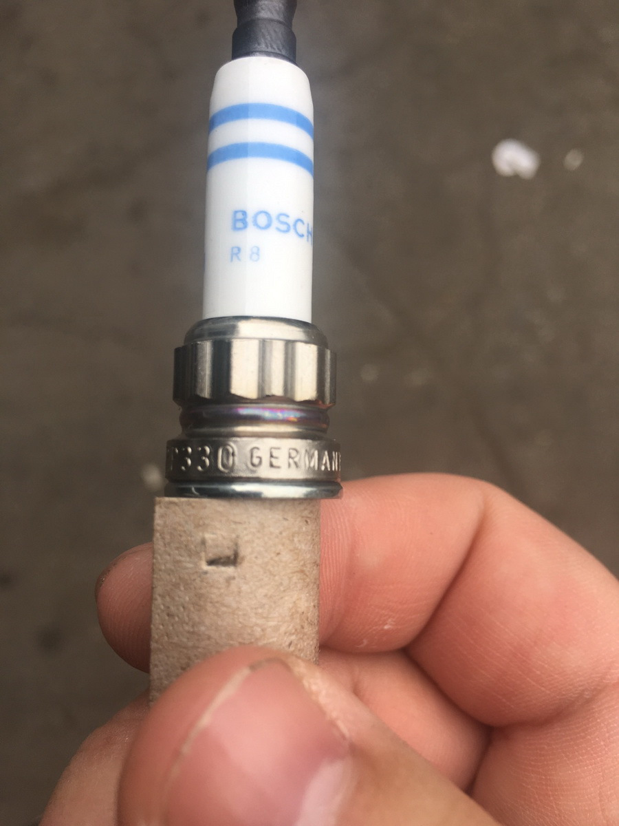 Свічки, нові. BOSCH DOUBLE PLATINUM 2