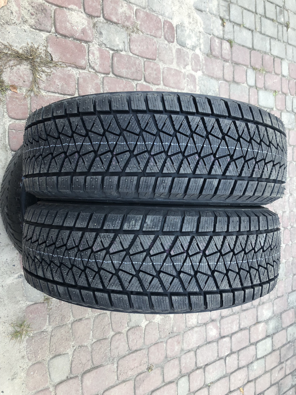 Купив зимову гуму. 225/65 r17 1