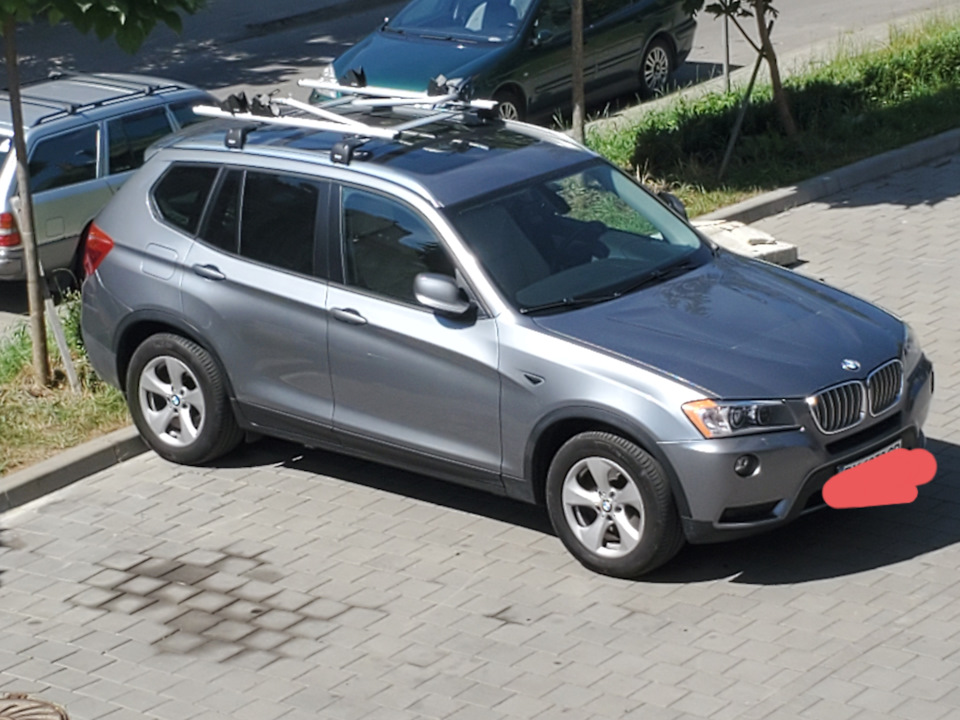 Thule Wingbar Edge + Вело кріплення 82 72 0 137 716 2