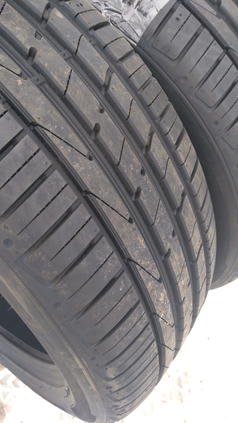Готуй віз взимку: Hankook Ventus S1 Evo 2 SUV K117 (235/50R18 97V) 3