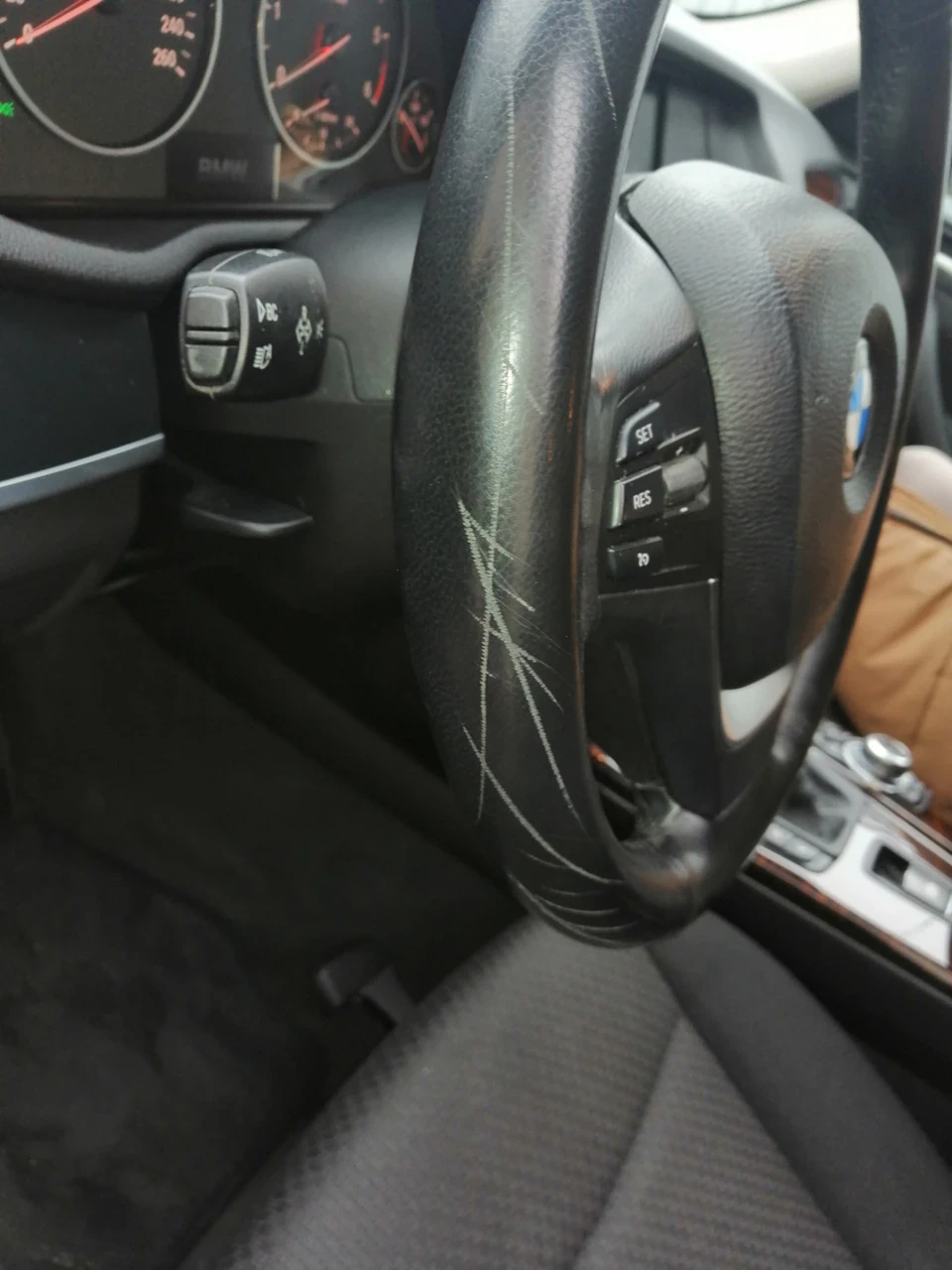 Заміна керма BMW X3 F25 покроково.
