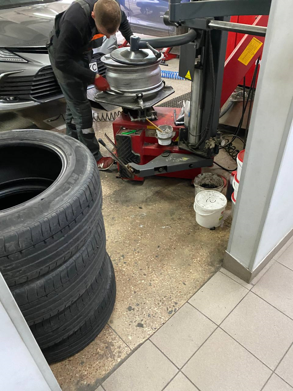 Зимові шини Nokian Hakkapeliitta R3 4