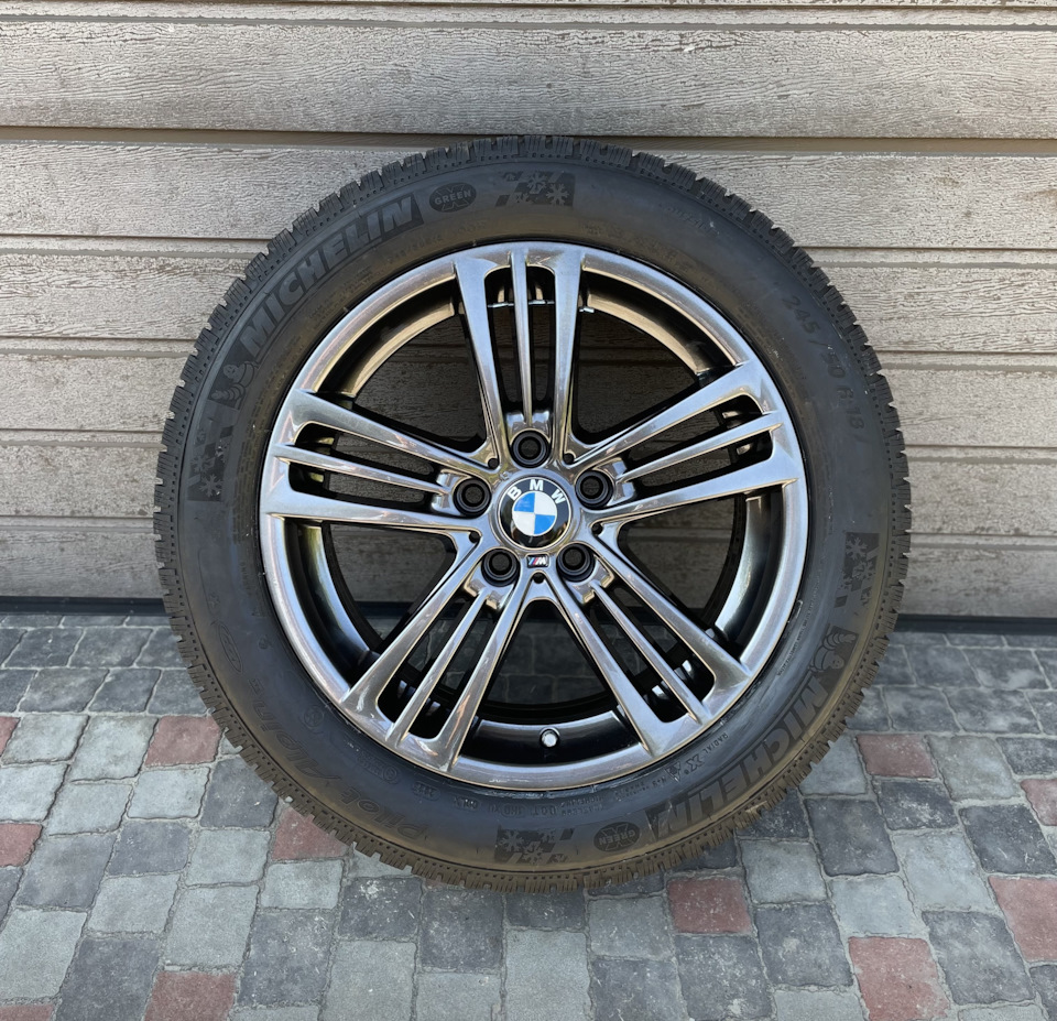 Диски BMW M Star-spoke 368 у темному кольорі 3