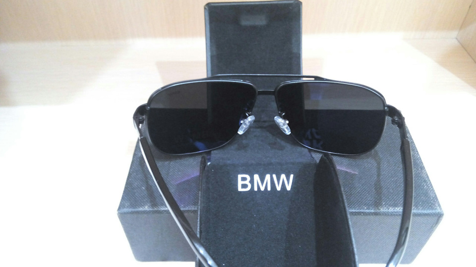 Очки BMW 4