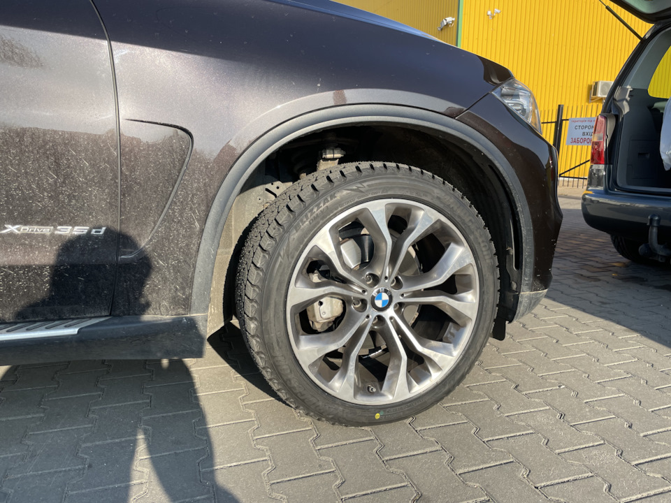 Bridgestone blizzak dm-v3 R20 2
