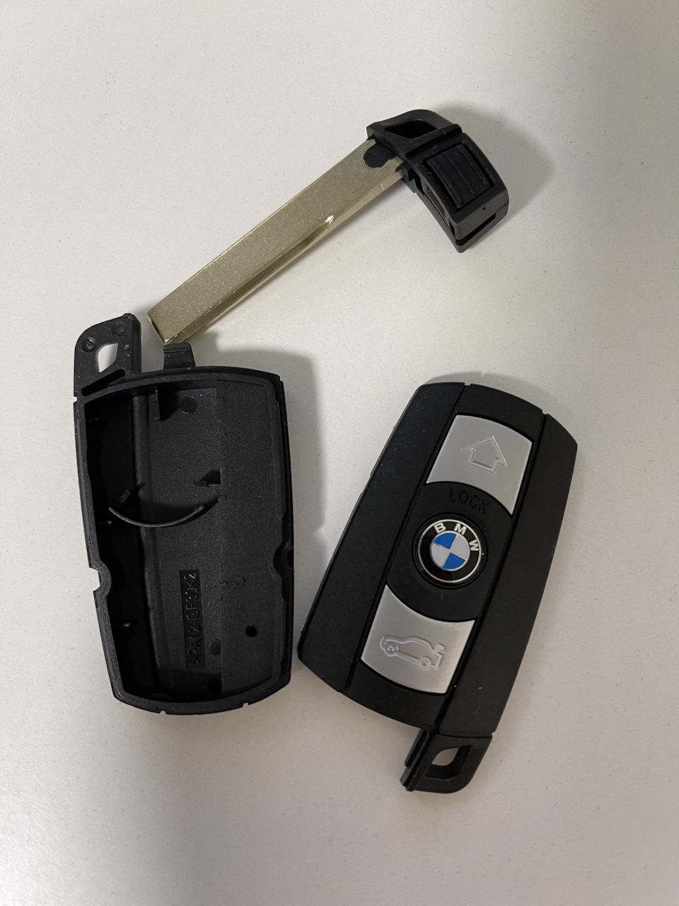 Заміна батарейки та корпусу (ключ BMW e70) 2