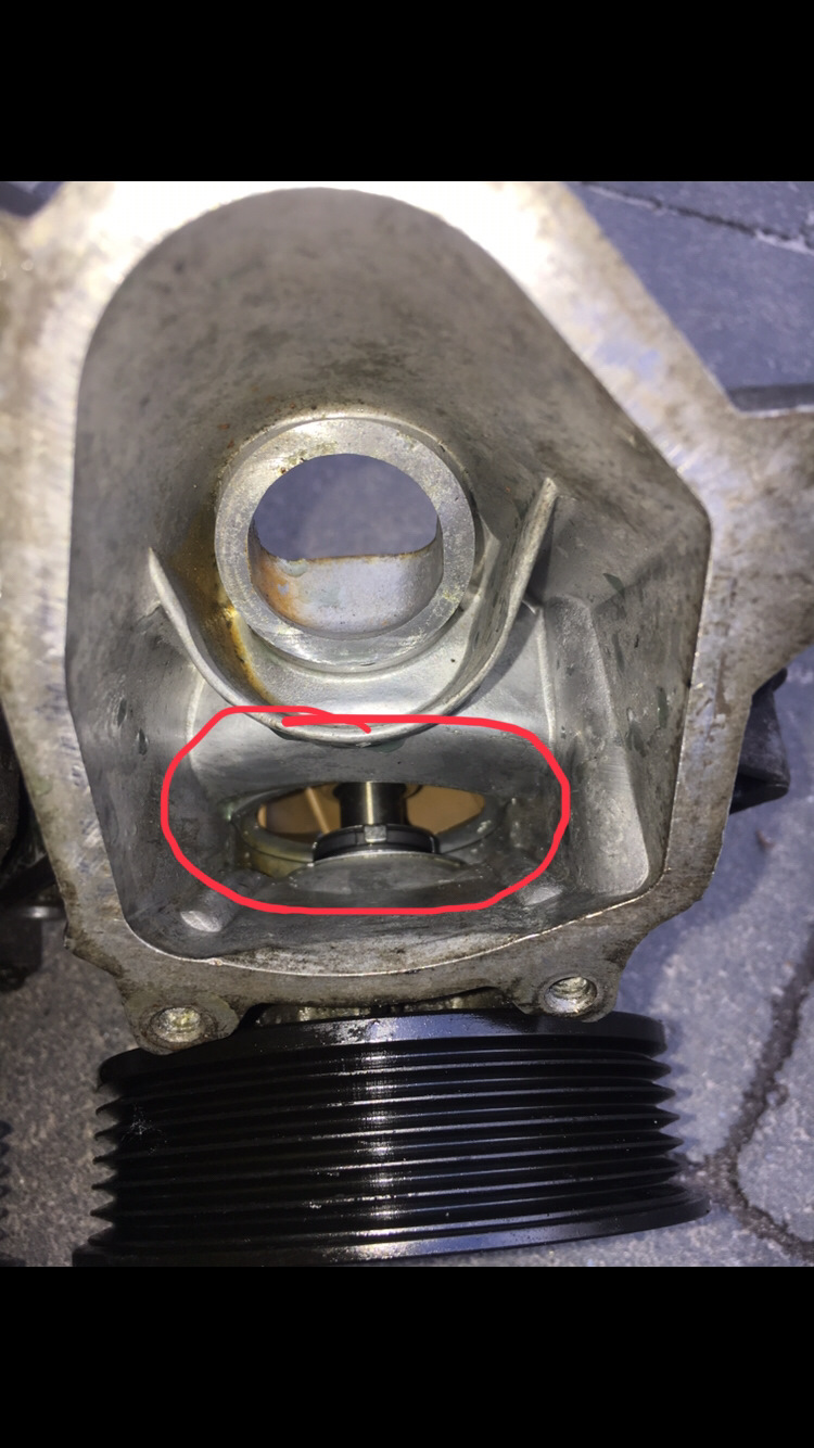 SKF👎👎👎 Заміна помпи або два роки у пошуках перегріву. 3