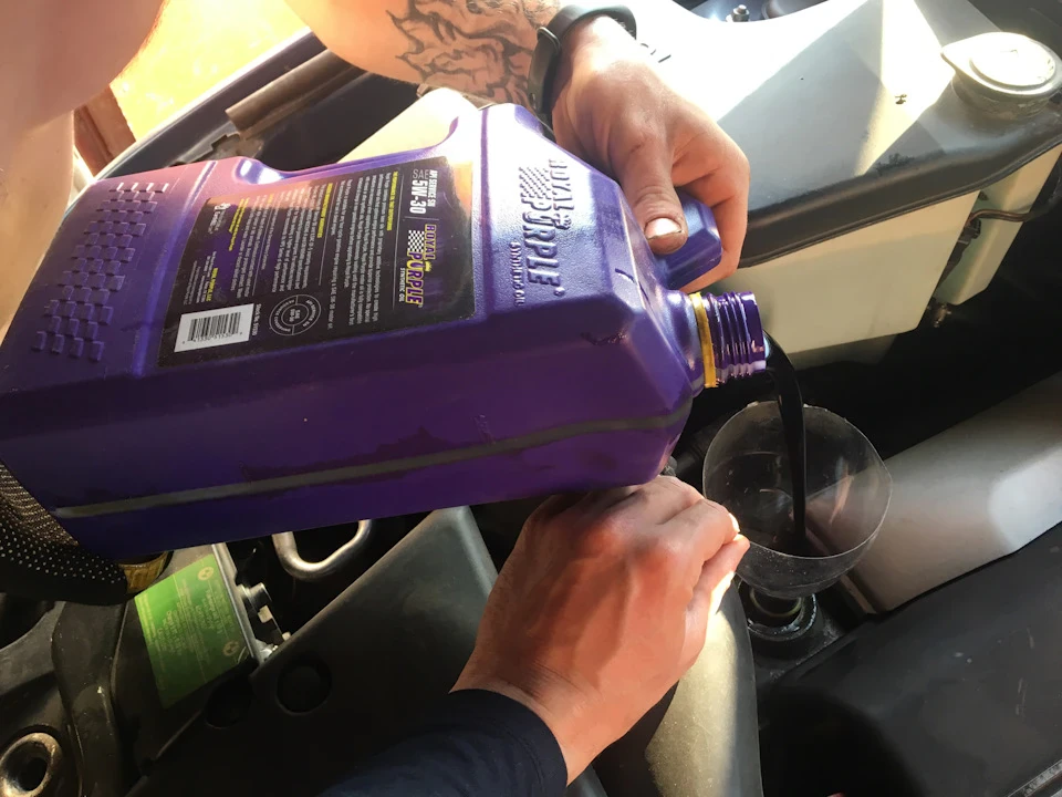 Американська мастило Royal Purple 5W-30
