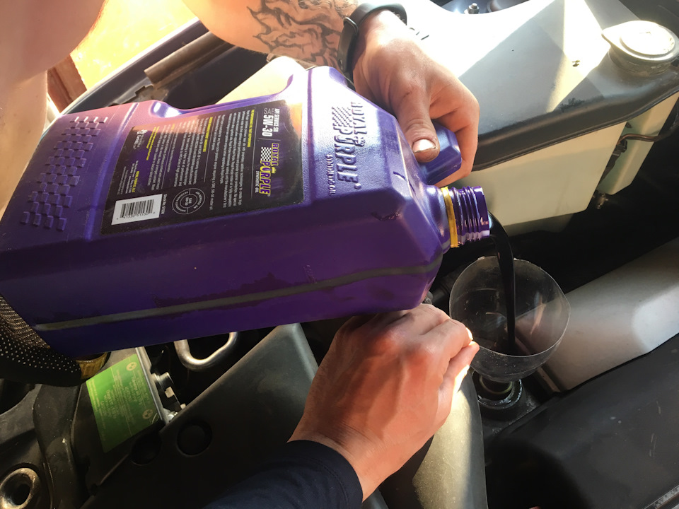 Американська мастило Royal Purple 5W-30 1