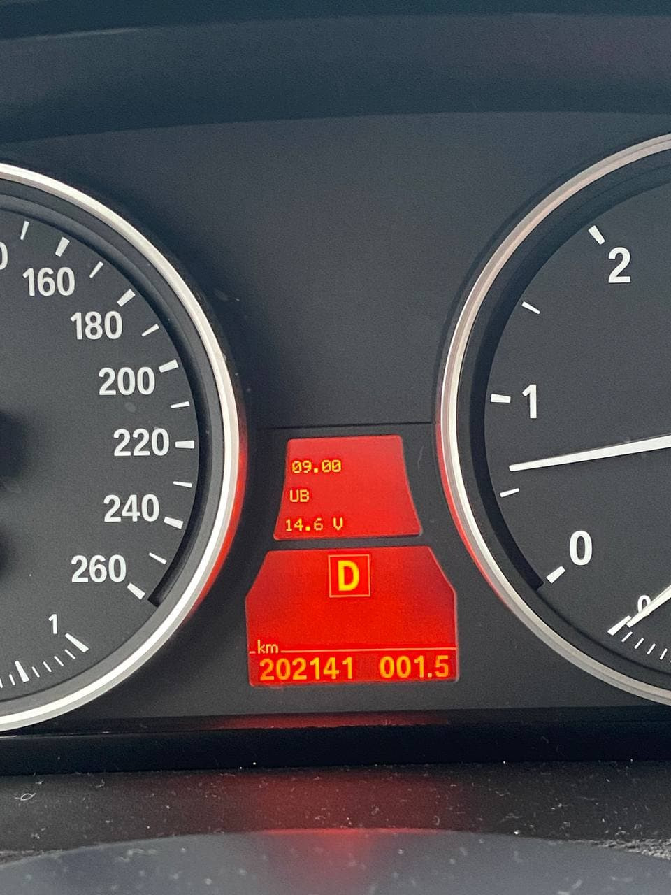 Проблеми із зарядкою акб, перепад вольтажу 2