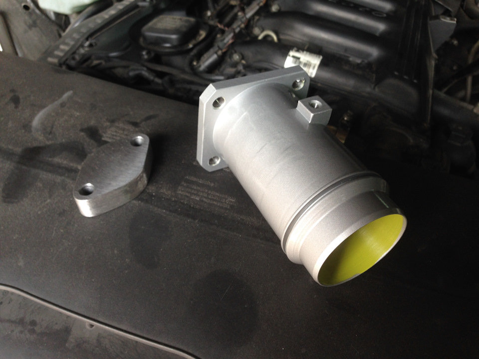 #11 Ставимо заглушку EGR (Exhaust Gas Recirculation) 1