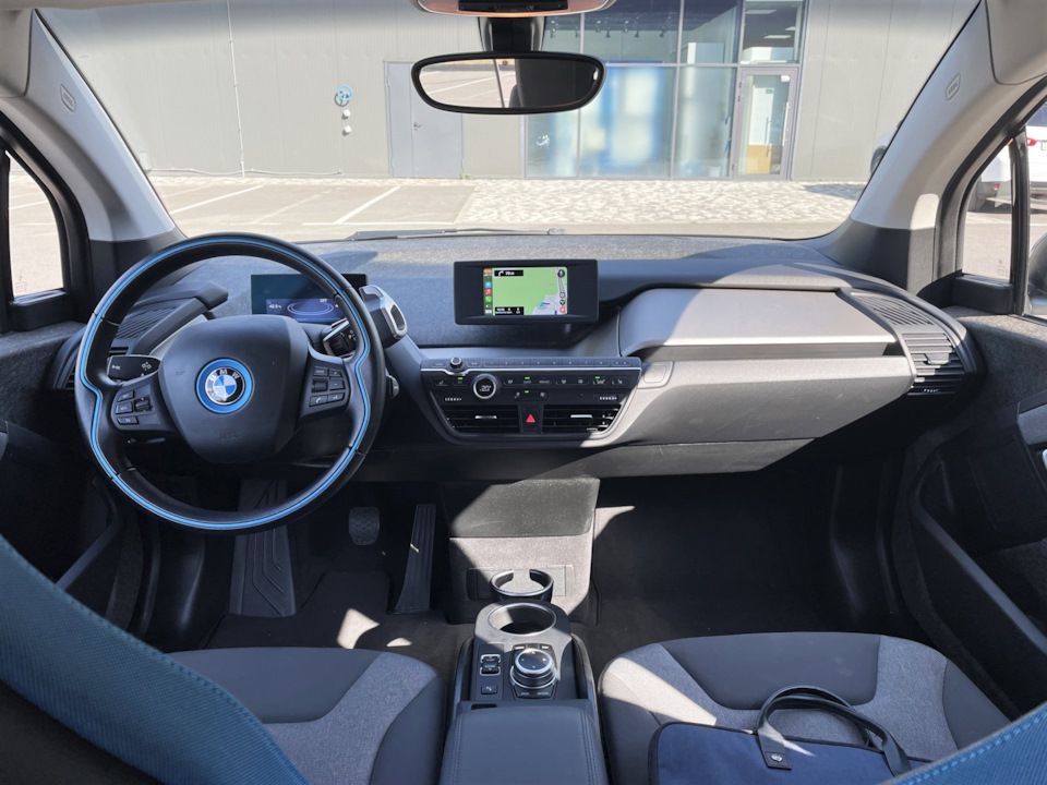 BMW i3 vs BMW X5 :) 4
