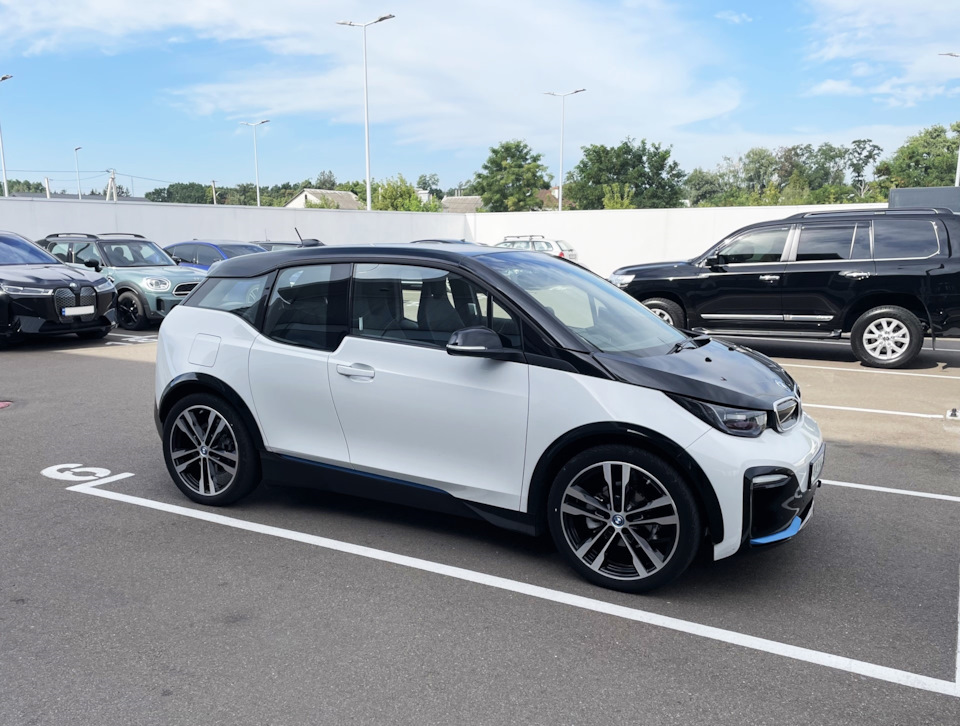 BMW i3 vs BMW X5 :) 3