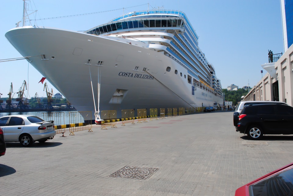 Одеса та COSTA DELIZIOSA 1