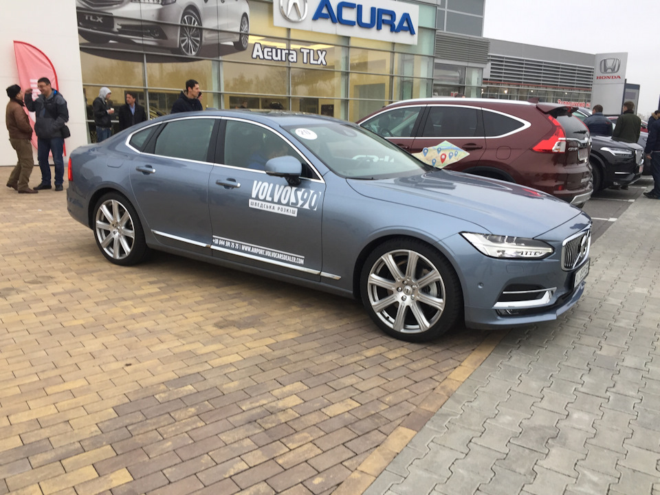 2.5 роки за кермом баварця) 2