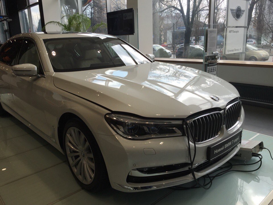 ТО Nummer drei und kaiser Autos)) 4