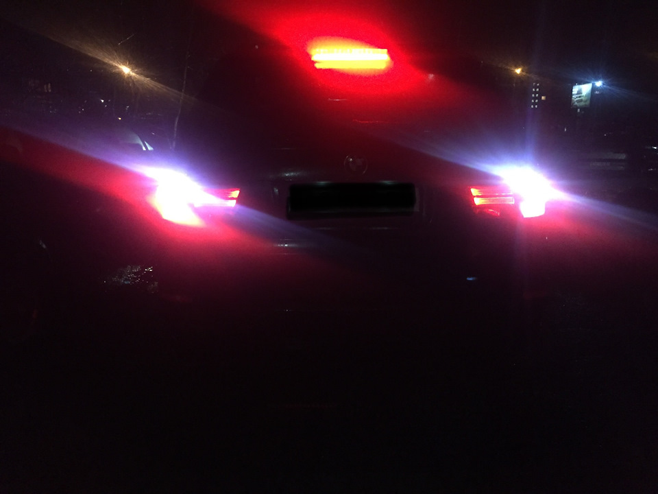 Установка Led лампочок заднього ходу в BMW X5 E70 2