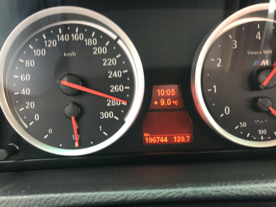 А Ваш Х5 стільки їде? 😉 1