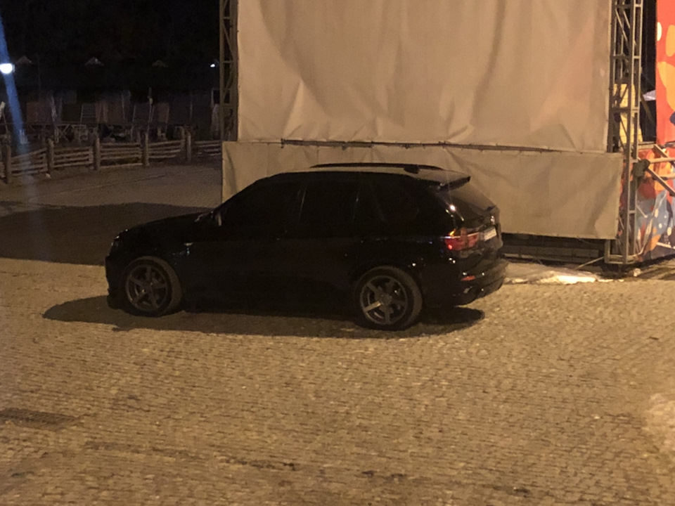 Відпочинок у Буковелі та спостереження за Авто 5