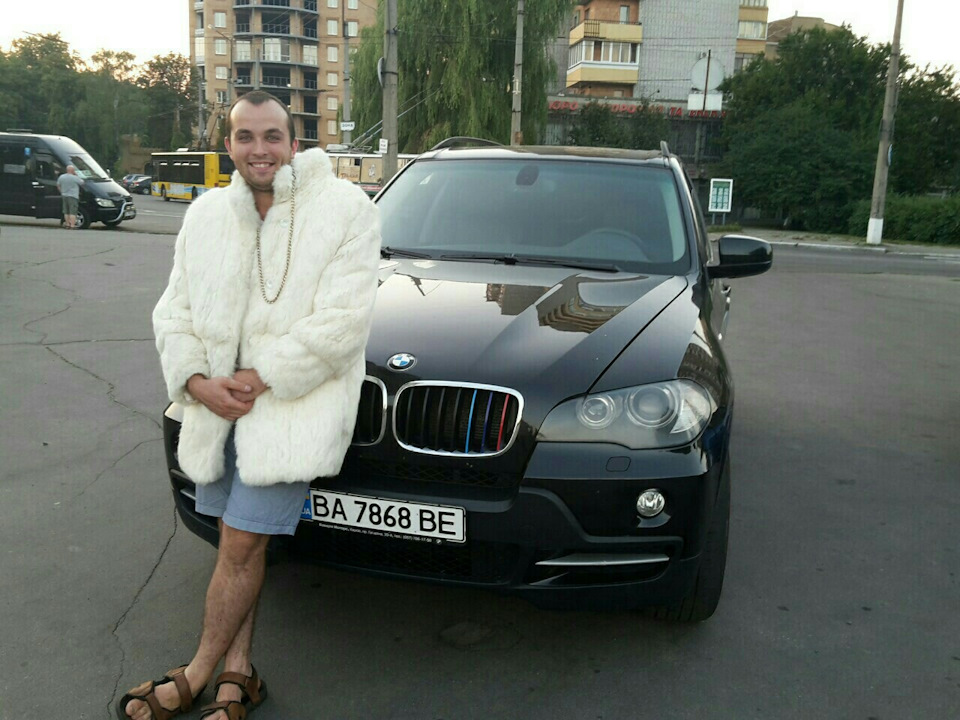 Встановлення накладки на передній бампер 1