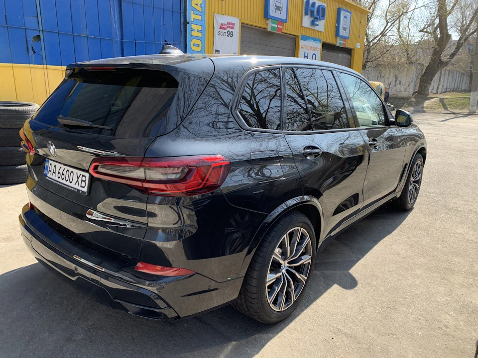 Переобув авто - нових дисках та гумі