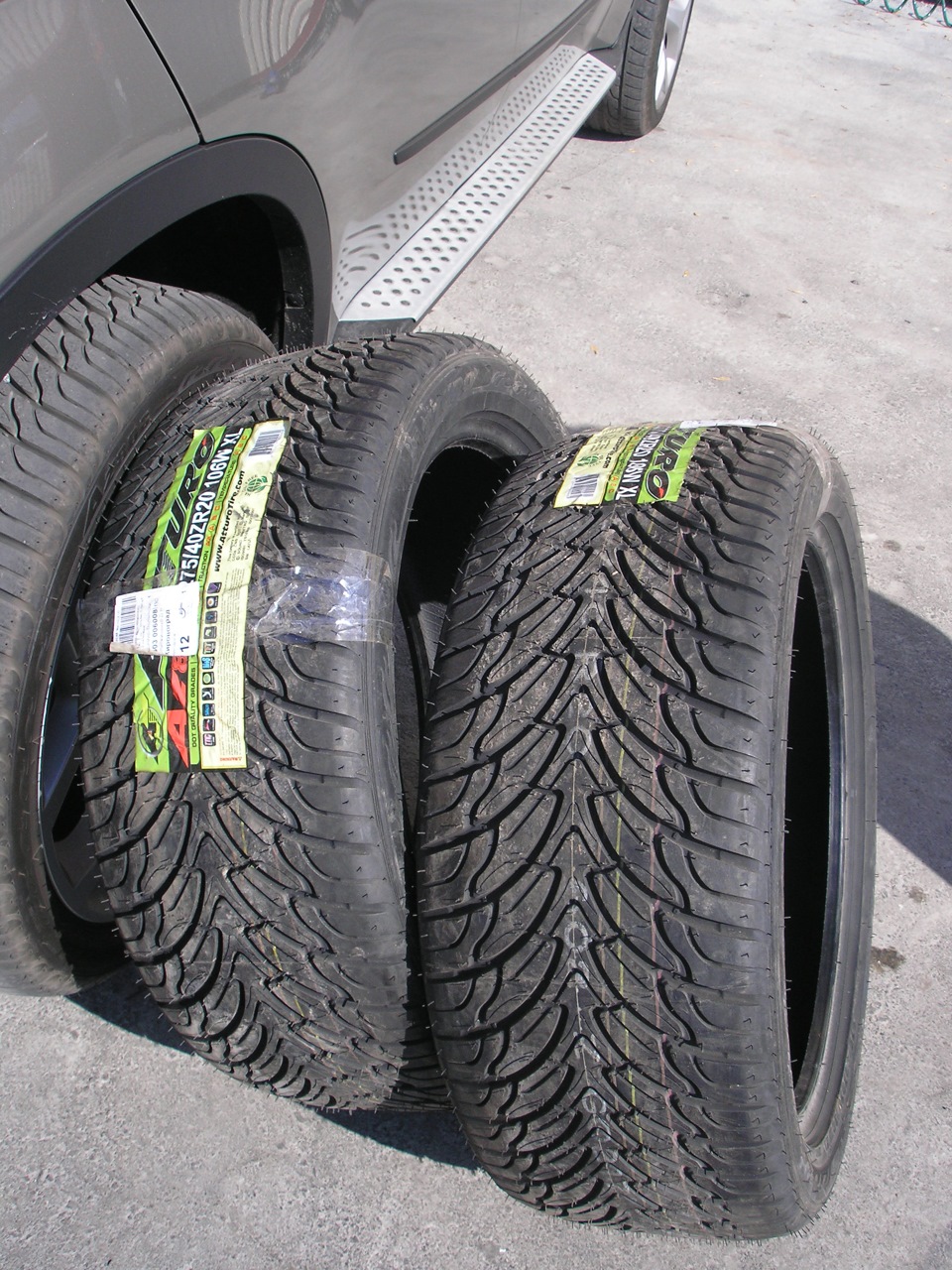 Нова гума 275/40 R20 XL AZ800 3