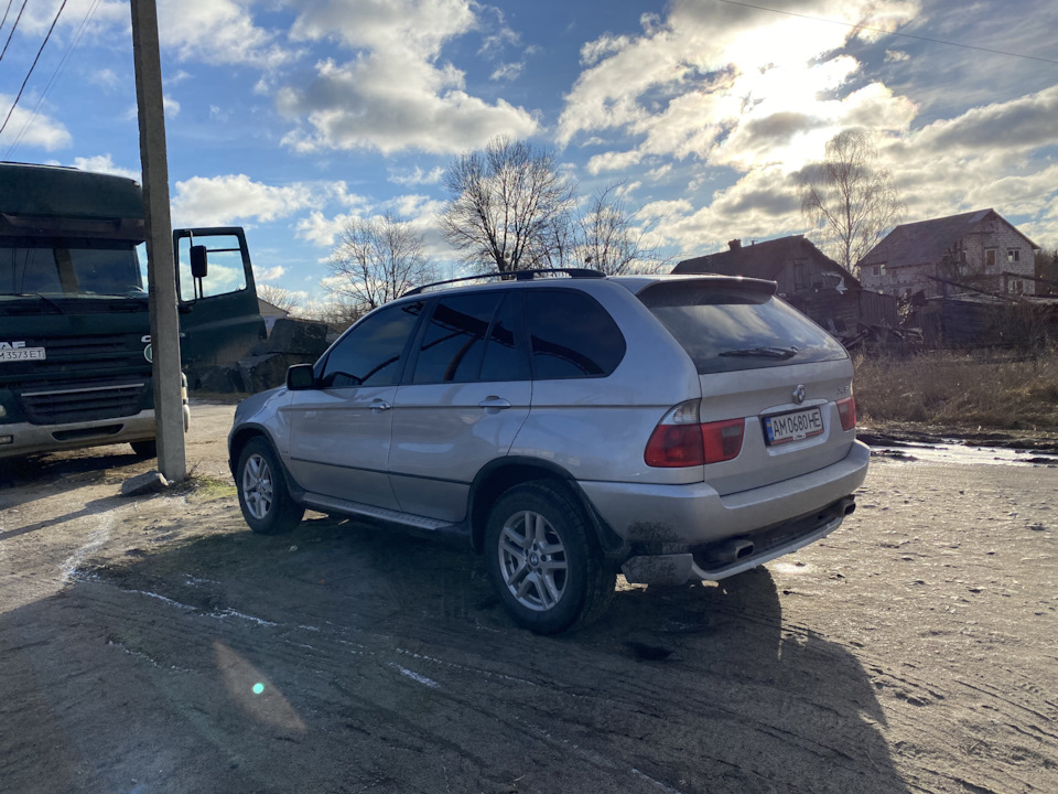 Перед вами BMW X5 e53 rest 3