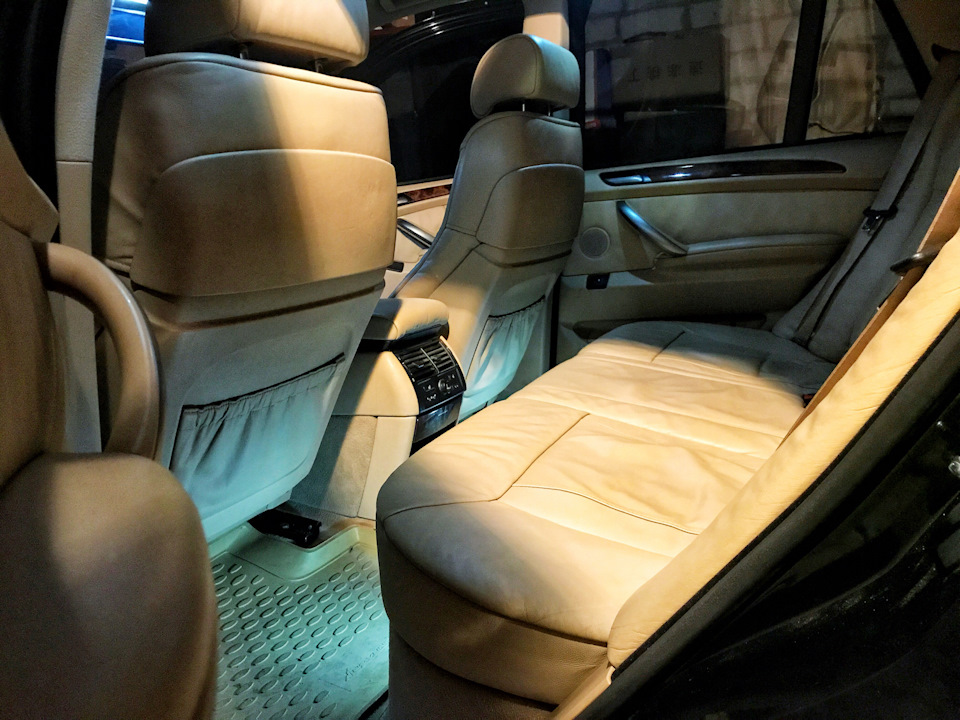 Фото салону BMW X5 E53. 3