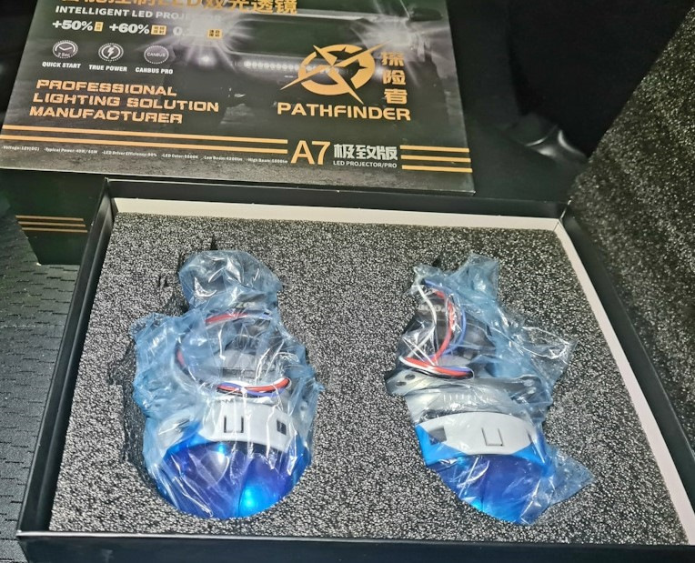 Фари: заміна штатної оптики + очі 3D у F-стилі 2