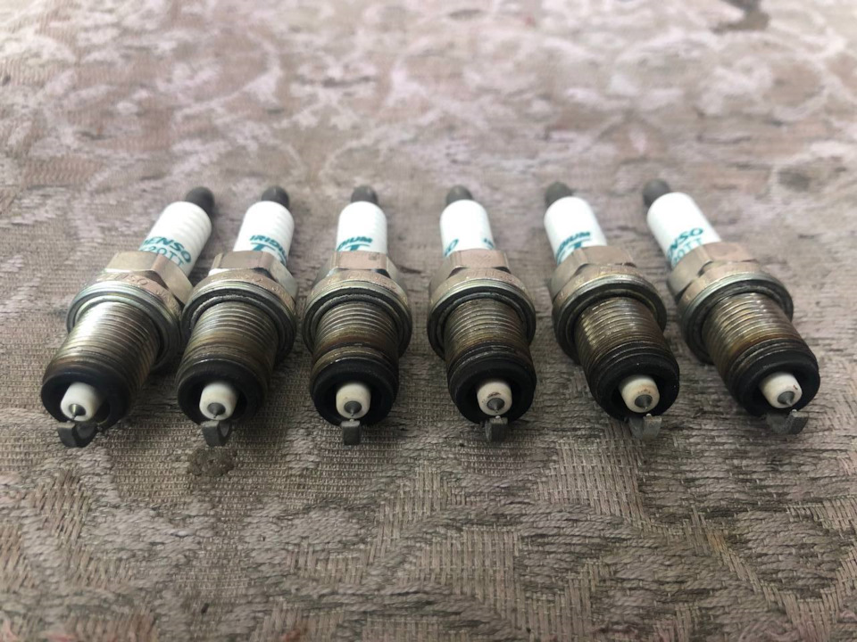 Заміна DENSO IK20TT для BKR6EQUP 2