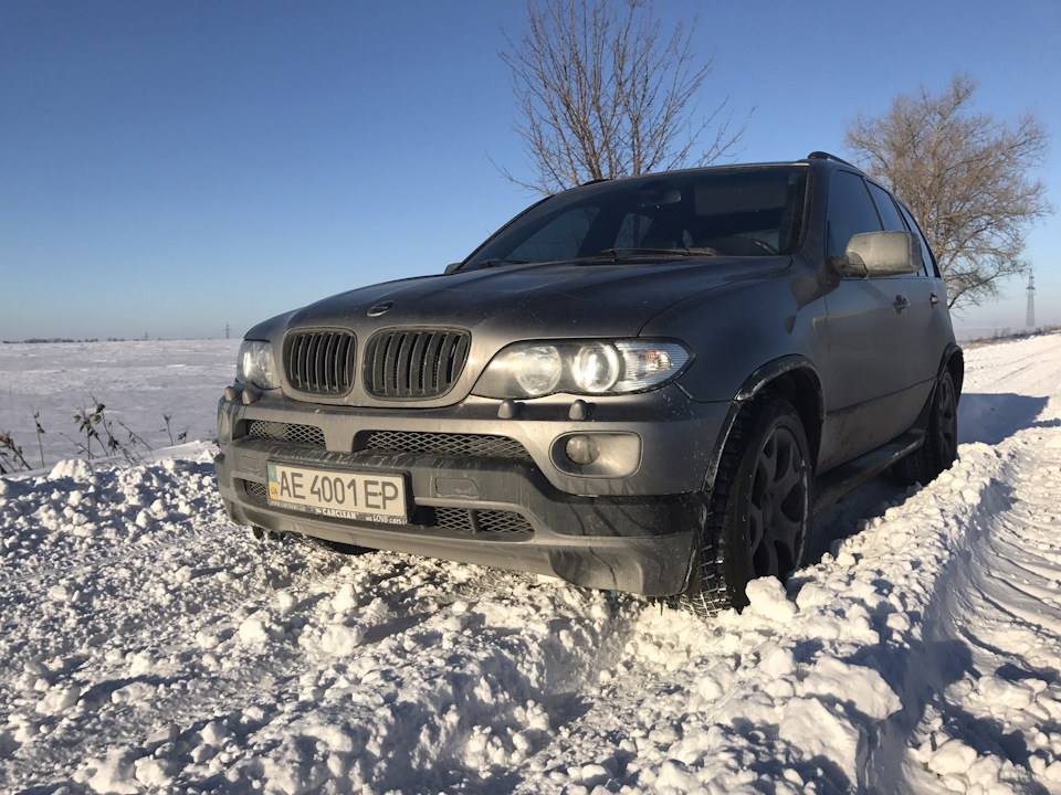 Цієї зими теж було багато снігу. Місцями 2
