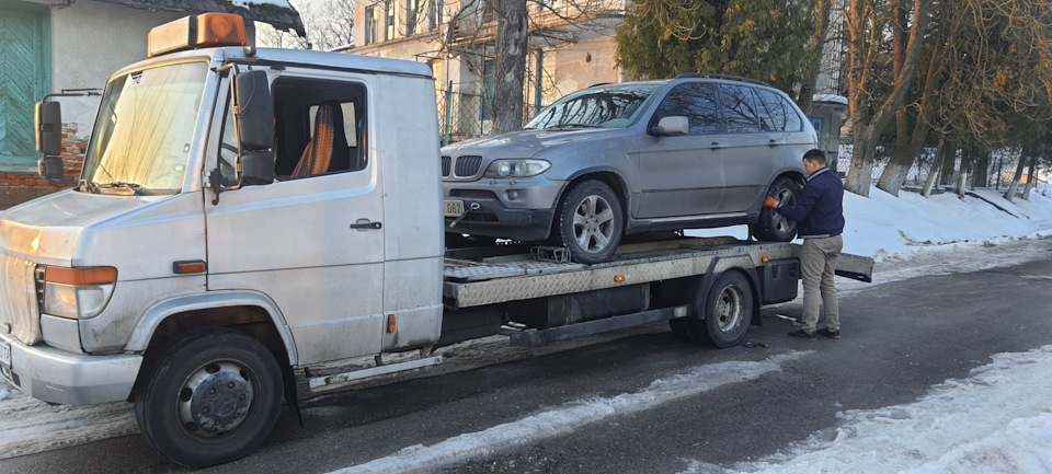 Привіт усім. Коротше біда. E53 3.0 diesel До цього випадку, помилок не було, BMW добре набирав швидкість, двигун працював рівно. Помилок не було (перевіряю постійно ІНПОЙ) І за машиною постійно стежу. 1