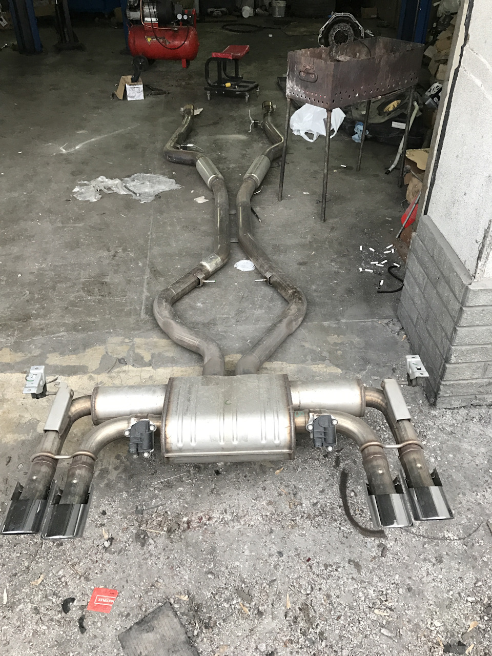 AKRAPOVIC 2