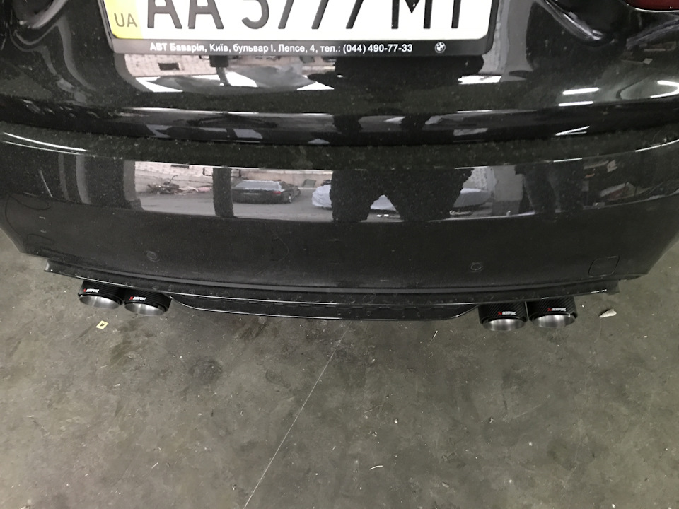 AKRAPOVIC 5