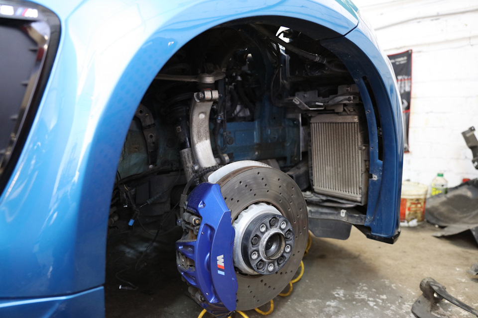 Пневма BMW x6m F86 (перший досвід) 1